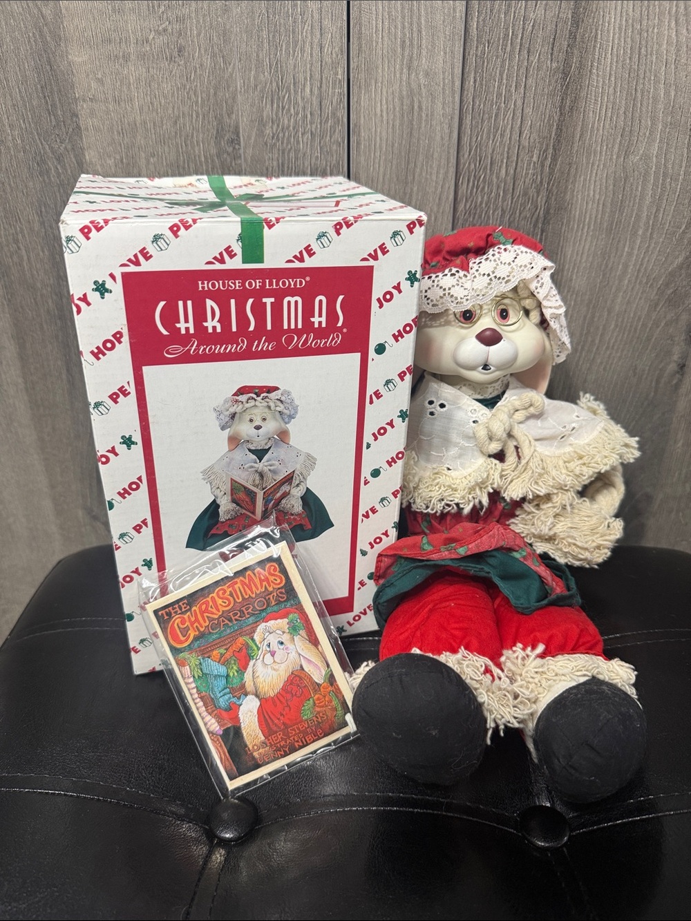 Vintage House Of Lloyd Grannie Flo Porcelain Bunny Christmas Around The World